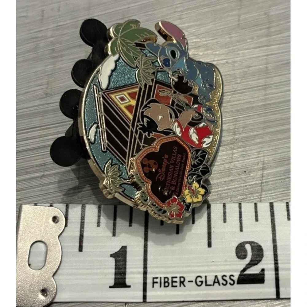 Disney Pin 2015 LILO & STITCH Polynesian Villas and Bungalows Resort Exclusive